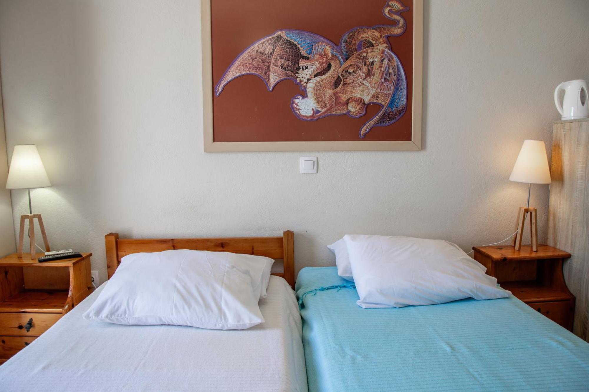 Nefeli Rooms Agia Marina  ภายนอก รูปภาพ
