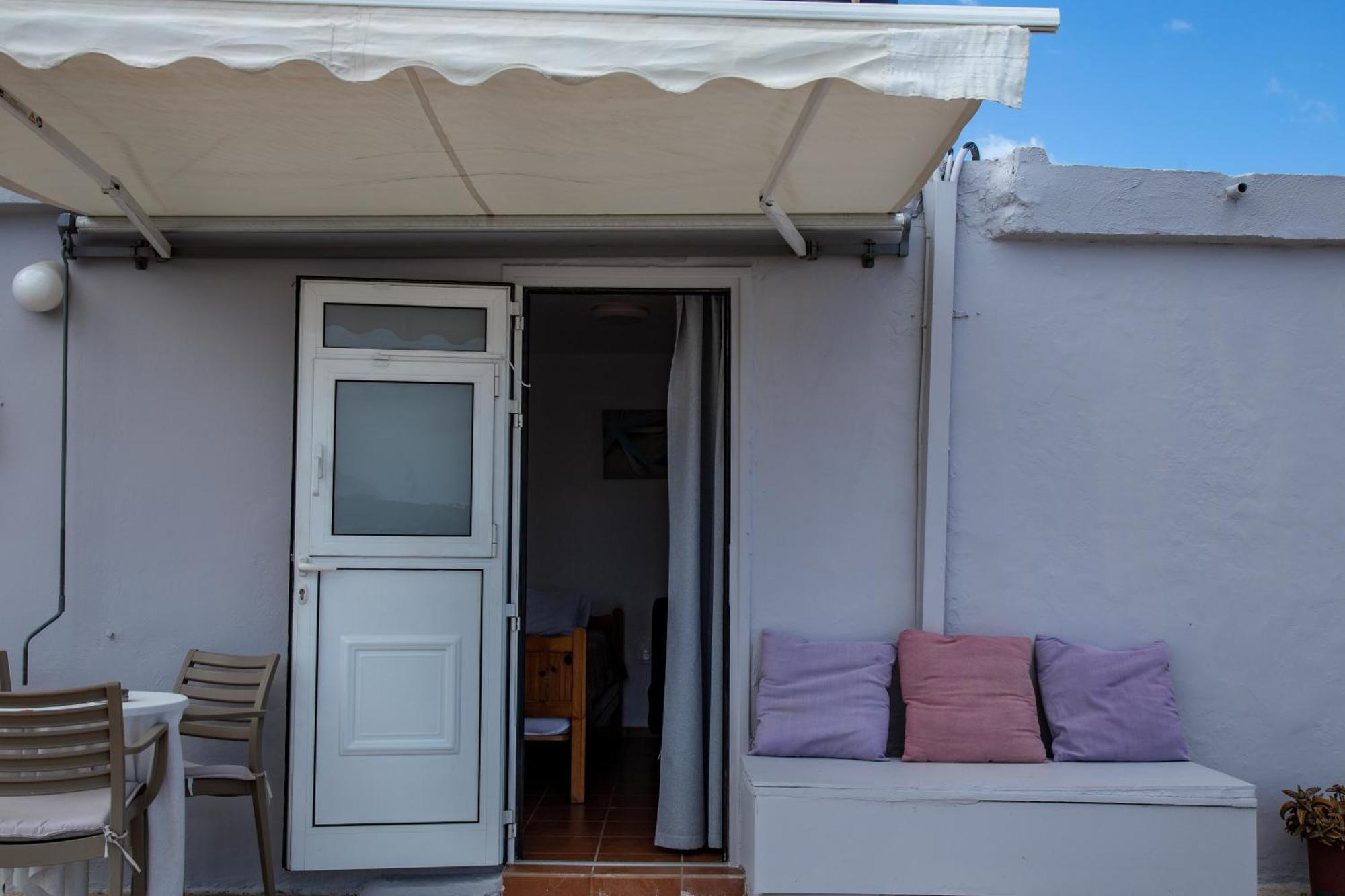 Nefeli Rooms Agia Marina  ภายนอก รูปภาพ